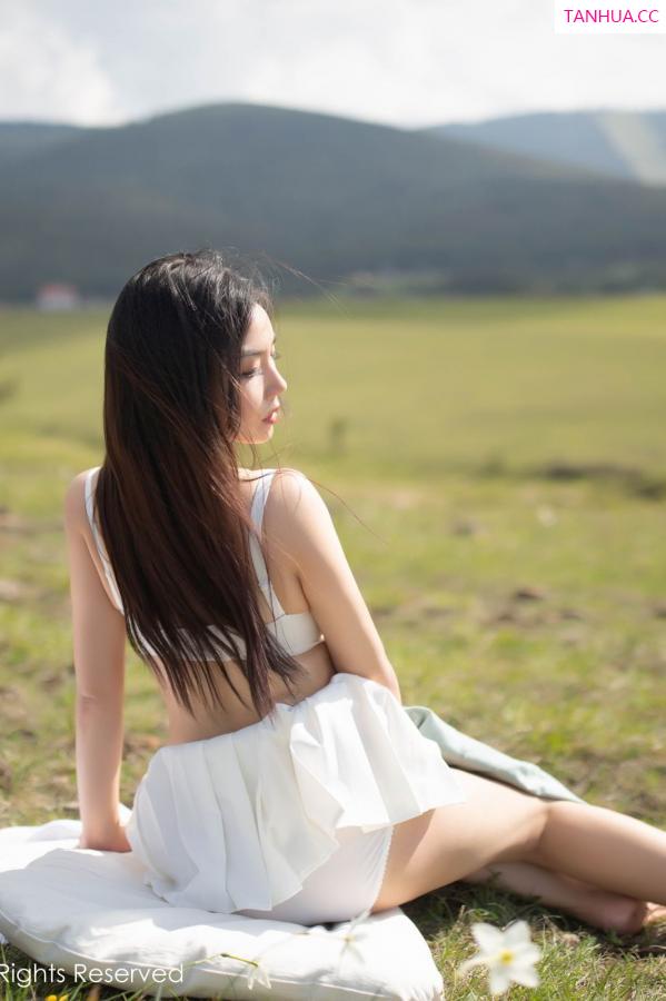 徐微微  [XIUREN]高清写真图 2019.06.13 徐微微mia第30张图片